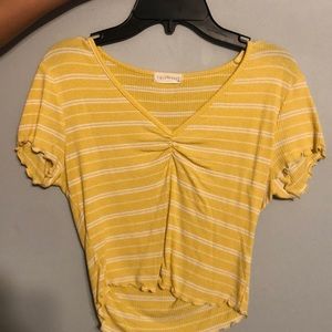 tillys ribbed lettuce crop top